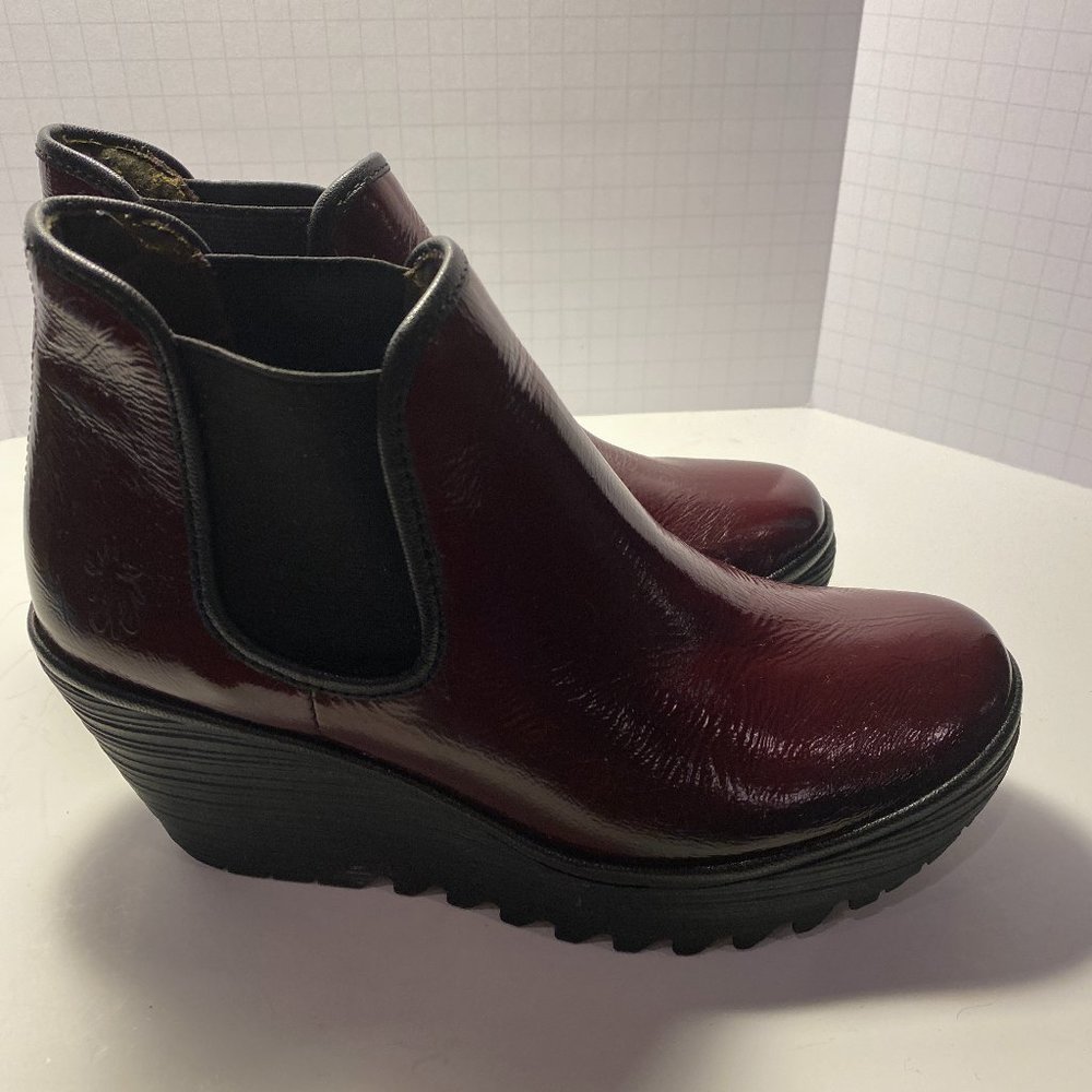 NEW - FLY LONDON Ankle Boots Leather Wedge